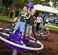 Laguna Park - New Castle Holiday