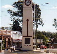 Goomeri War Memorial Clock - New Castle Holiday