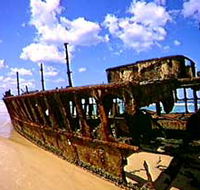 Maheno Shipwreck - New Castle Holiday