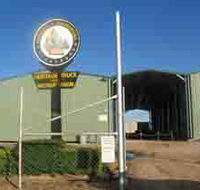 Wintons Diamantina Heritage Truck and Machinery Museum - New Castle Holiday