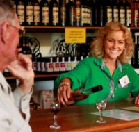 Riversands Vineyards - New Castle Holiday