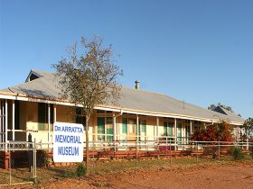 Muttaburra QLD New Castle Holiday