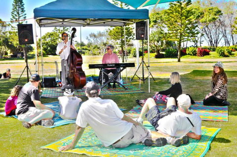 Burleigh Heads Markets - New Castle Holiday 8