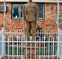 Soldier Statue Memorial Chinchilla - New Castle Holiday