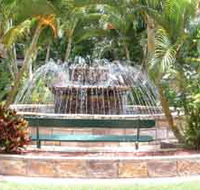 Bauer and Wiles Memorial Fountain - New Castle Holiday