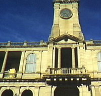 Rockhampton Post Office - New Castle Holiday