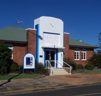 Crows Nest Regional Art Gallery - New Castle Holiday