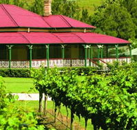 OReillys Canungra Valley Vineyards - New Castle Holiday