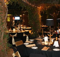 Radcliffe's - New Castle Holiday