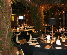 Radcliffe's - New Castle Holiday 0