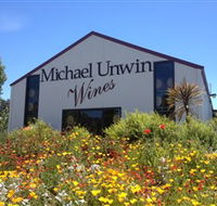 Michael Unwin Wines - New Castle Holiday