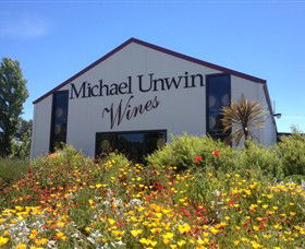 Michael Unwin Wines - New Castle Holiday 0