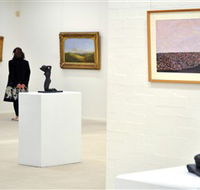 Hamilton Art Gallery - New Castle Holiday
