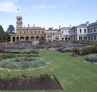 Werribee Mansion - New Castle Holiday