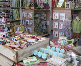 Threadneedle Craft Daylesford - New Castle Holiday 0