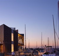 Queenscliff Harbour - New Castle Holiday