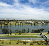 Albert Park - New Castle Holiday