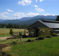 Ringer Reef Winery - New Castle Holiday