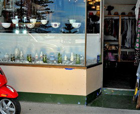 Flying Fishes - New Castle Holiday 0