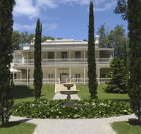 Como House and Garden - New Castle Holiday