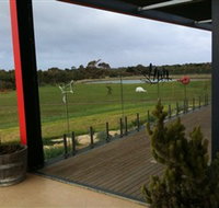 Banks Road Vineyard - New Castle Holiday