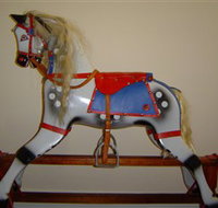 Fusspots At Inglewood - New Castle Holiday