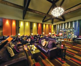 Establishment Bar - New Castle Holiday 0