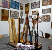 Laddie Timbery Aboriginal Art and Crafts - New Castle Holiday