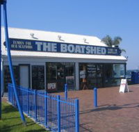 Innes Boatshed - New Castle Holiday