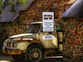 Krondorf SA New Castle Holiday