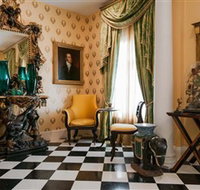 The Johnston Collection - New Castle Holiday