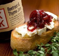 Piknik - New Castle Holiday