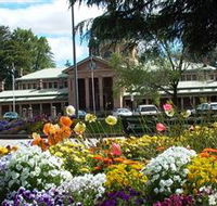 Bathurst Court House - New Castle Holiday