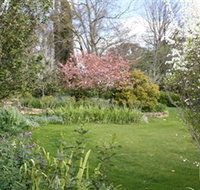 Markdale - Edna Walling Garden - New Castle Holiday