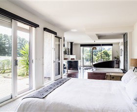 Polperro Winery - New Castle Holiday 5