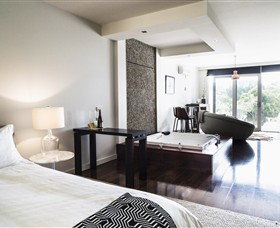 Polperro Winery - New Castle Holiday 6