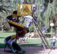 Coronation Park Yass - New Castle Holiday