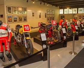 Phillip Island Grand Prix Circuit Visitor Centre - New Castle Holiday 4