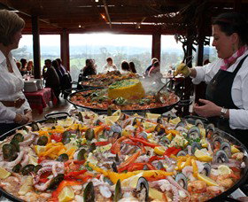 Brandy Creek Wines & View Cafe - New Castle Holiday 1