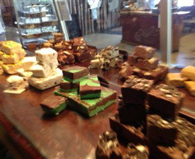 Hunter Belle Cheese - New Castle Holiday 5