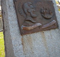 Thunderbolt's Statue and Constable Walker Memorial - New Castle Holiday