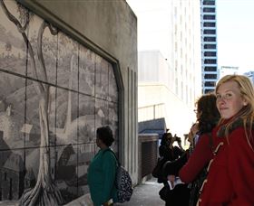 Touching History - New Castle Holiday 2