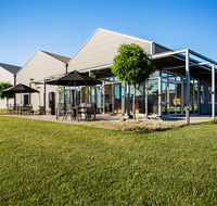 Bunnamagoo Wines - New Castle Holiday