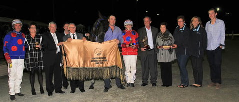 Bathurst Harness Racing Club - New Castle Holiday 4