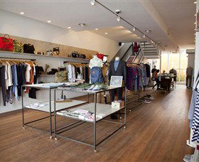 Incu Clothing - New Castle Holiday 0
