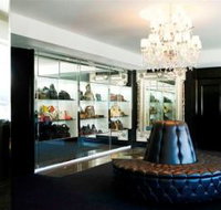 Cosmopolitan Shoes - New Castle Holiday