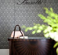 Busatti boutique - New Castle Holiday