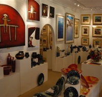 Articles Fine Art Gallery - New Castle Holiday