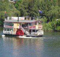 Hawkesbury Paddlewheeler - New Castle Holiday