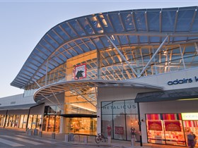 Burnside Village Shopping Centre - New Castle Holiday 1